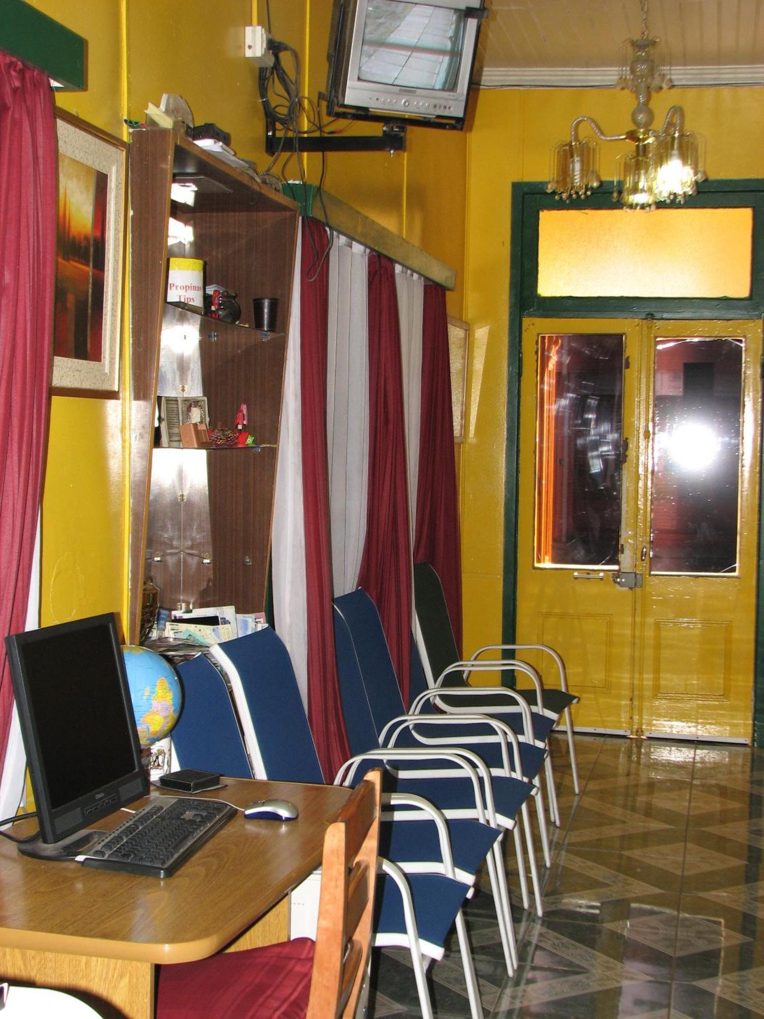 Hostal El Mirador Пунта Аренас Екстериор снимка